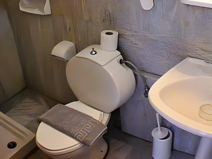 Bathroom 4, Porto Galini Hotel, Crete