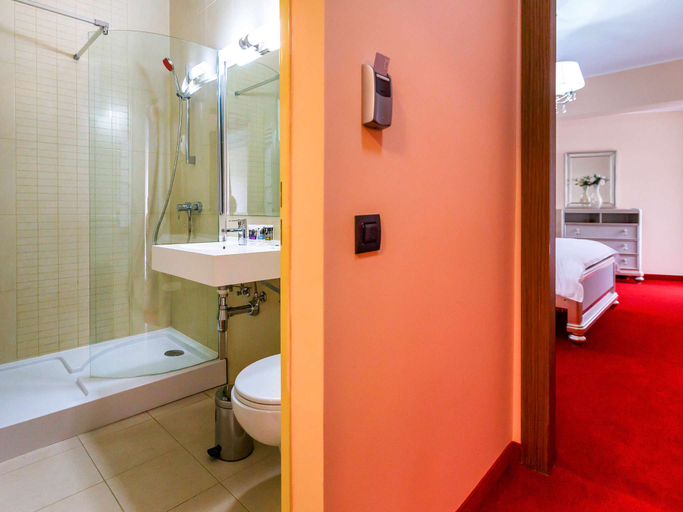 Bathroom 5, Mercure Galati Centrum, Galati