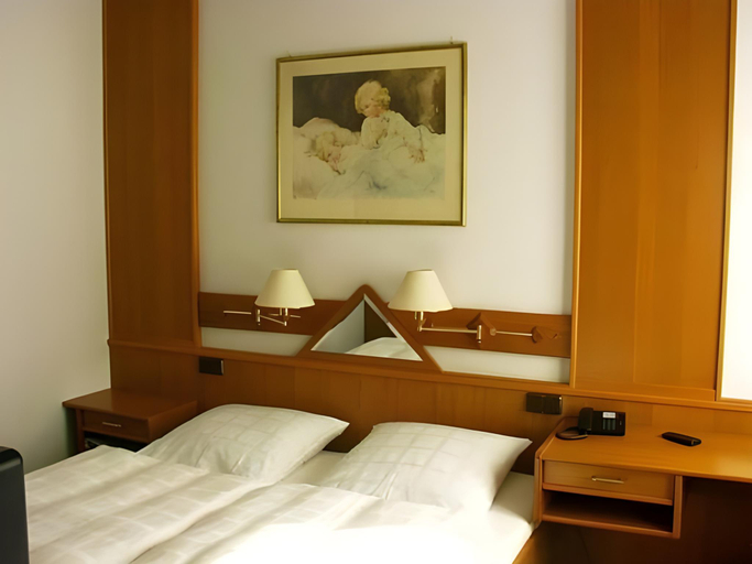 Bedroom 3, Hotel zur Krone, Borken