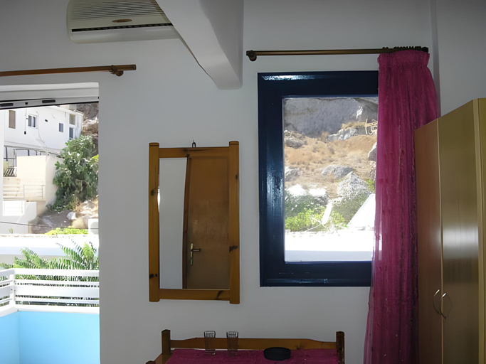 Others 3, Klima Rooms, Crete