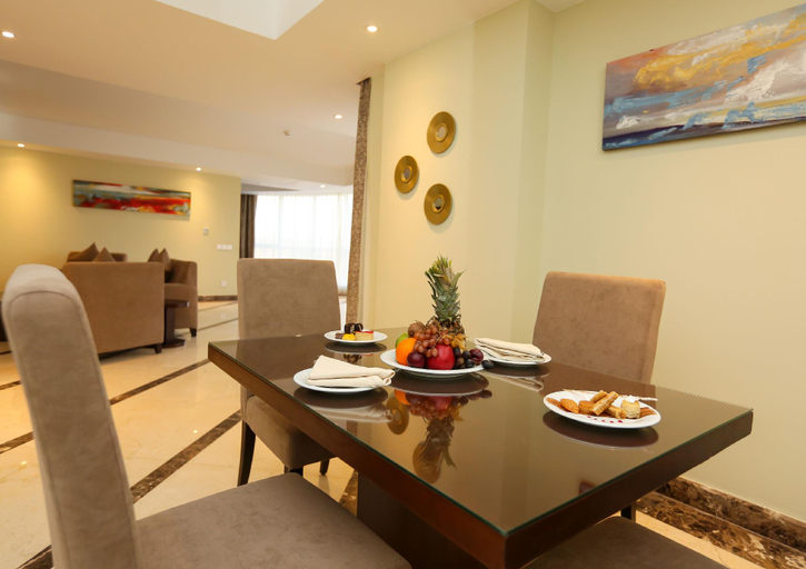 Dining Room 14