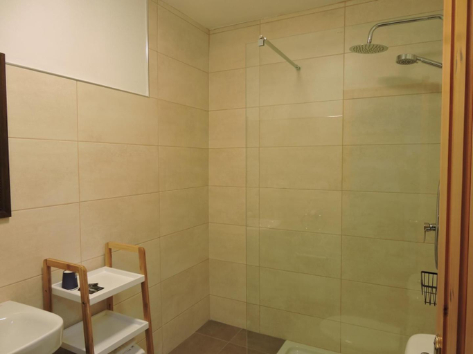 Bathroom 4, Casa Pancho, Asturias