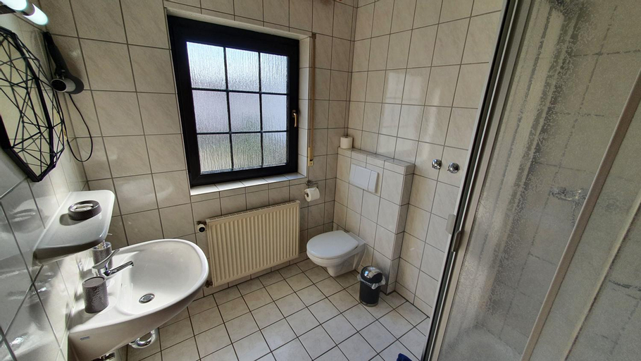 Bedroom, Prestige Bistro & Pension, Darmstadt-Dieburg