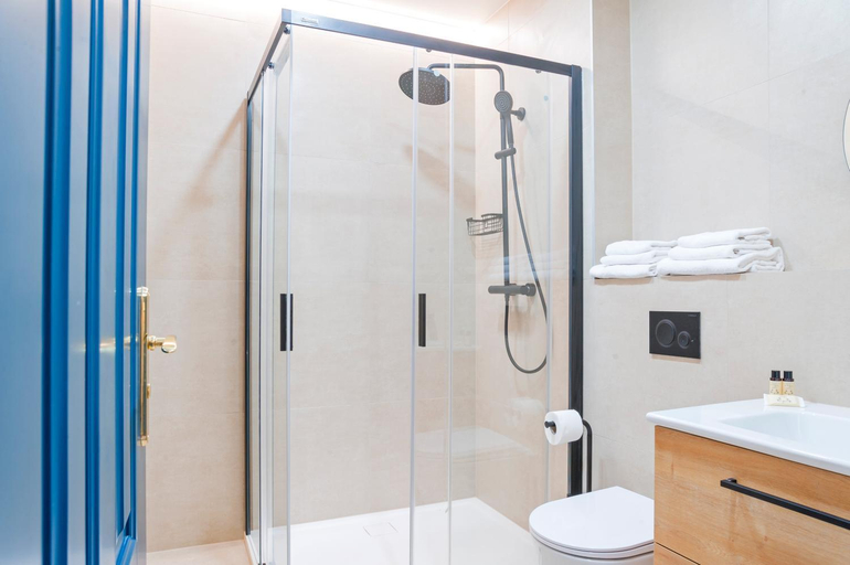 Bathroom 4, Belvedere Spa & Kurhotel, Cheb