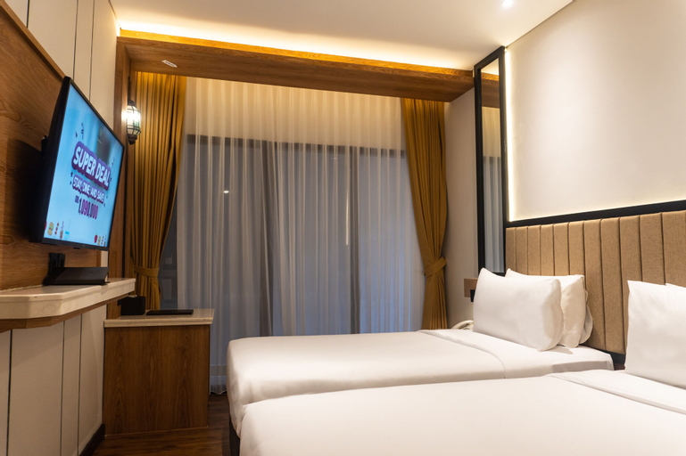 Bedroom 8