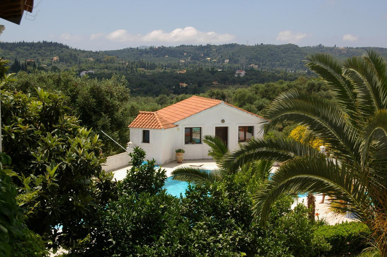 Others 3, Marialice, Ionian Islands