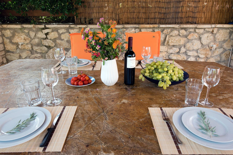 Food & Drinks 5, Villa Palmier, Ionian Islands