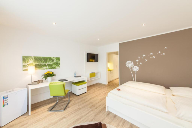 Bedroom 2, Candlewood Suites F�RTH by IHG, Fürth
