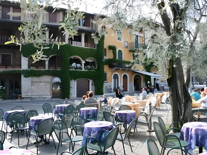 Food & Drinks 5, Hotel Lido, Verona