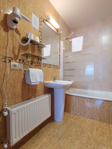 Bathroom 5, El Angliru, Asturias