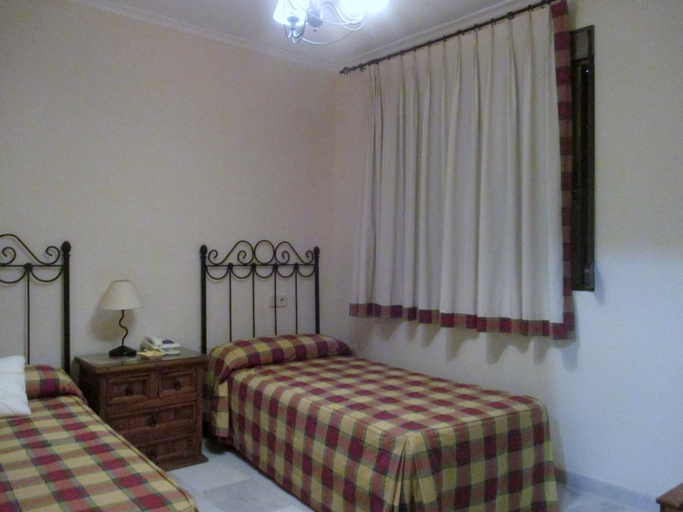 Others 5, Hostal Artiga, Albacete