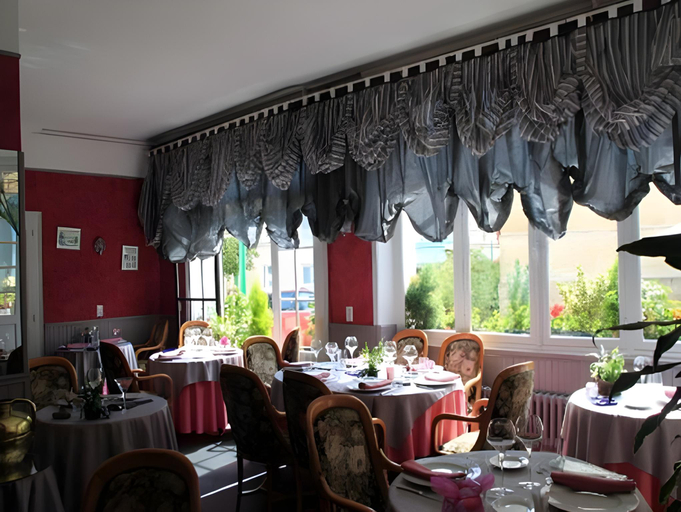 Food & Drinks 3, Logis Hôtel Du Dauphin, Orne