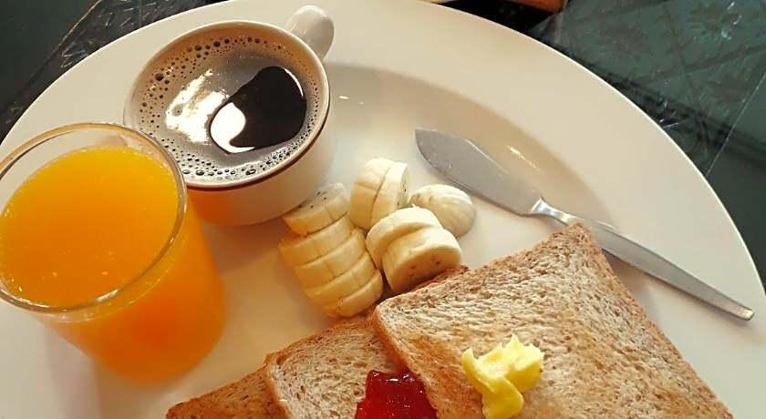 Food & Drinks 4, Northlands House, Muang Chiang Mai