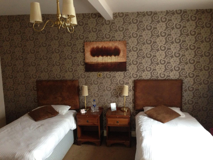 Bedroom 2, The Junction Hotel, Dorset
