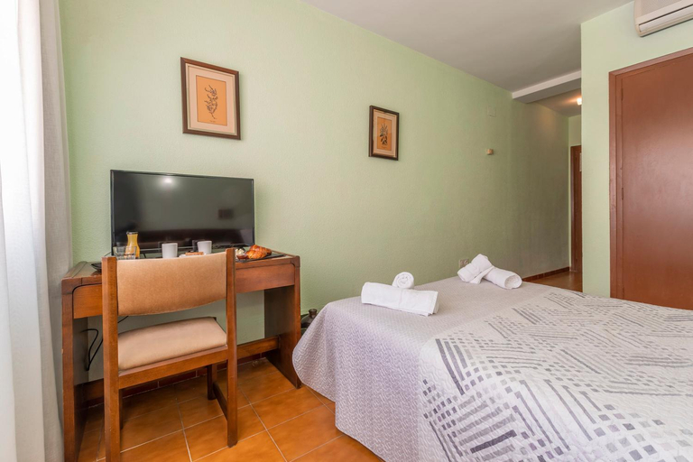 Bedroom 3, Sierra De Arcos, Teruel