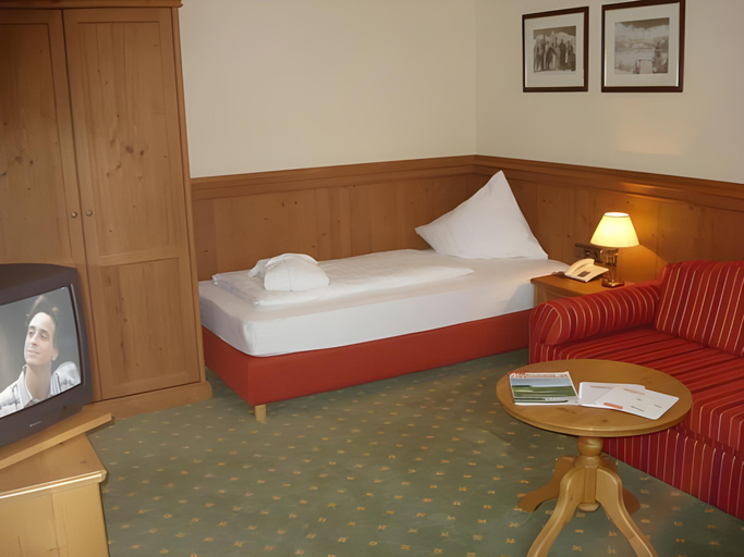 Bedroom 3, Hotel Babymio, Kitzbühel