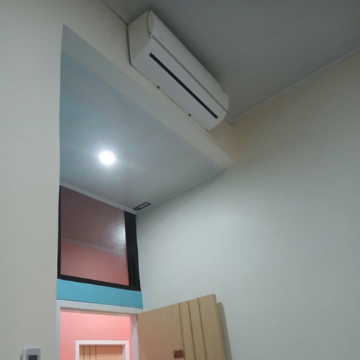 Slara Hostel Syariah 1 - Tap to explore photos