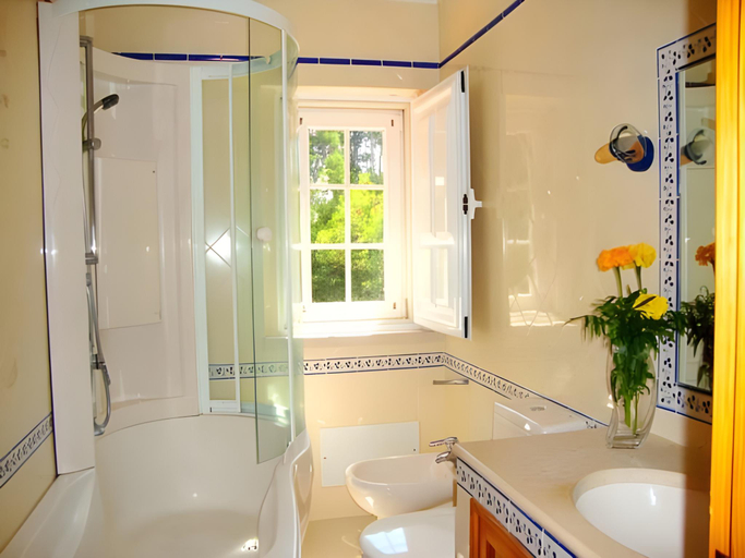Bathroom 4, Magnolia B&B, Leiria