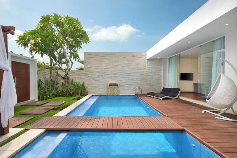 Swimming Pool 17