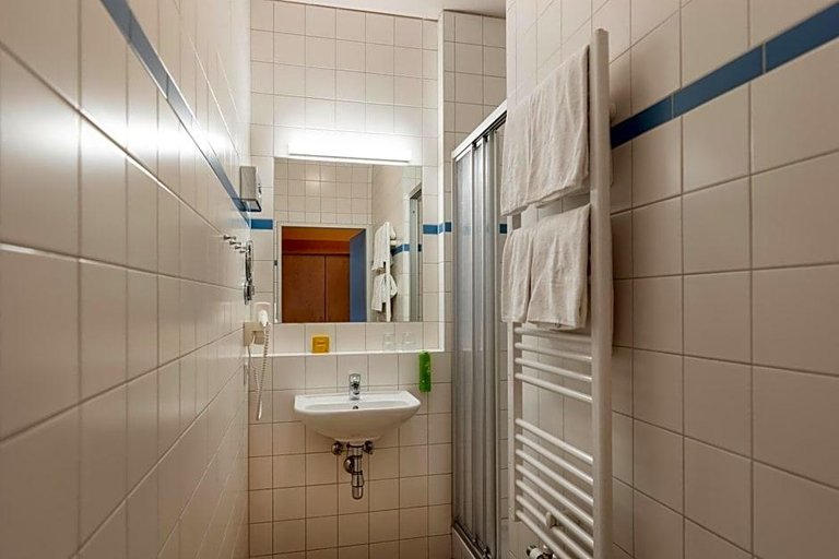 Bathroom 4, JUFA Hotel Kaprun, Zell am See