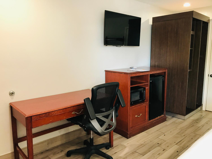 Facilities 3, Summit Inn - Houston Medical Center - NRG Park, Houston