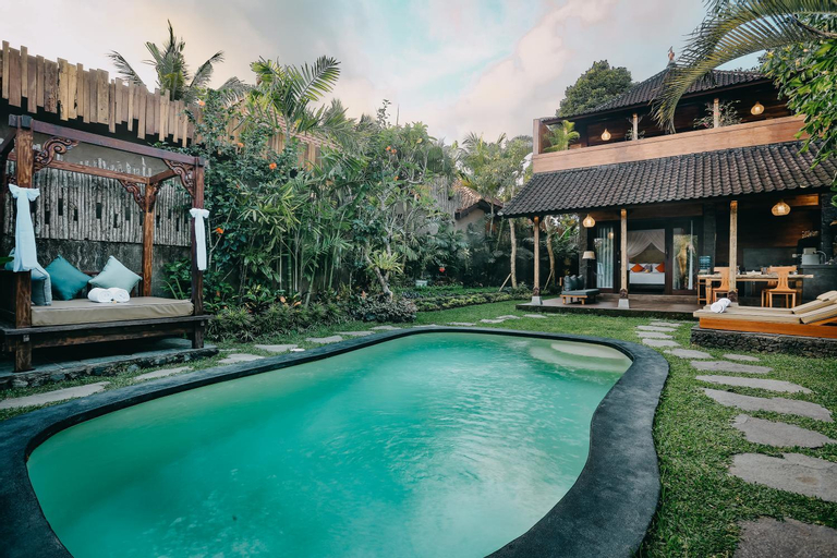 Swimming Pool 4