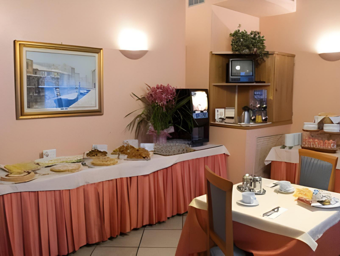 Food & Drinks 4, Hotel Gardenia, Verona