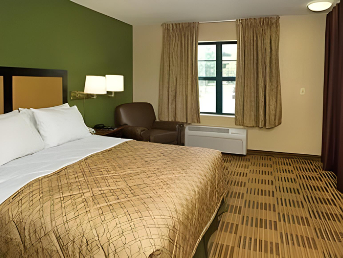Bedroom, Extended Stay America Suites - Washington, D.C. - Gaithersburg - North, Montgomery