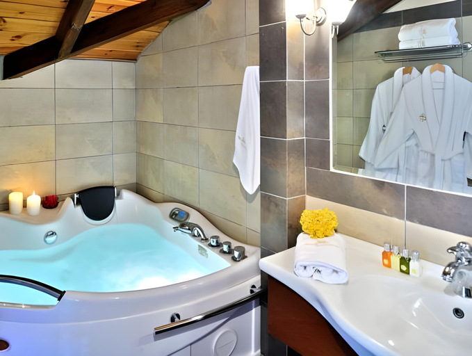 Bathroom 4, Konitsa Mountain Hotel, Epirus