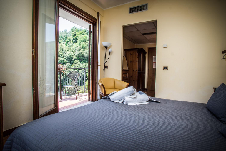 Bedroom 22