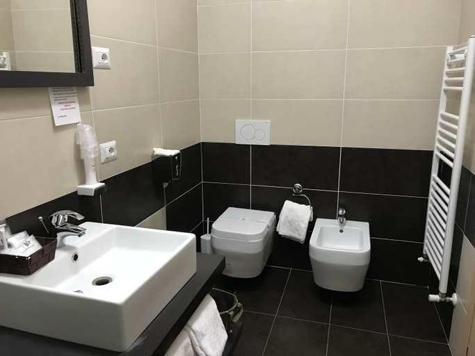 Bathroom 1