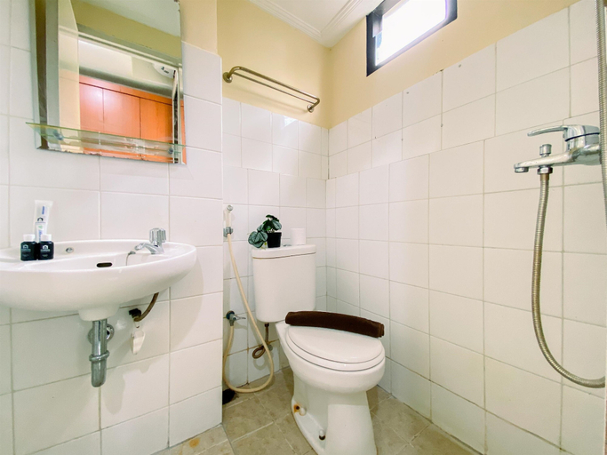 Bathroom 4, Comfy And Good Deal Studio At Kebagusan City Apartment, Jakarta Selatan