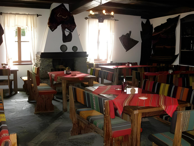 Food & Drinks 4, Molerite Complex, Bansko