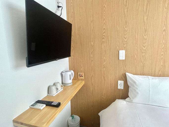 Bedroom 8