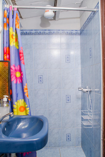Bathroom, Hotel Casa Rustica by AHS, Antigua Guatemala