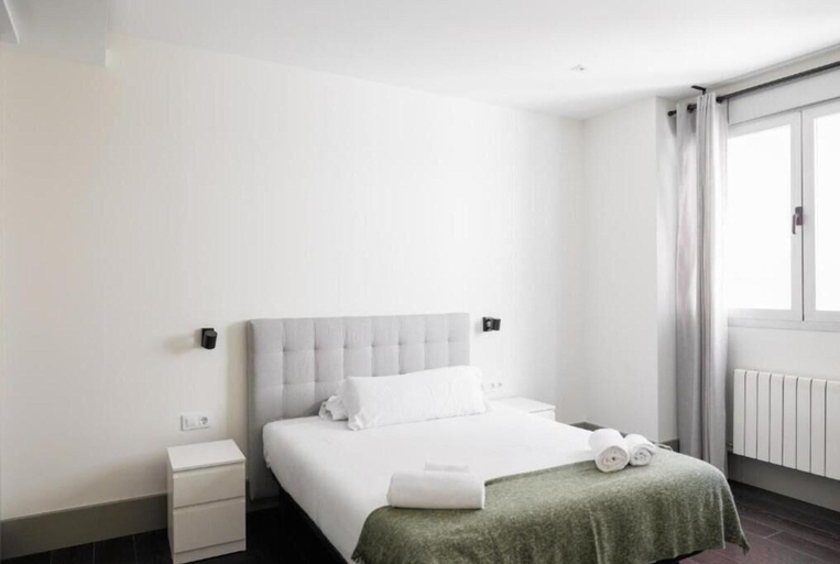 Bedroom 4, Gran Via Suites, Madrid