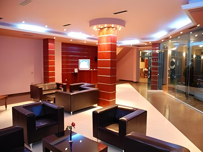 Public Area 4, Regina Blu, Vlorës