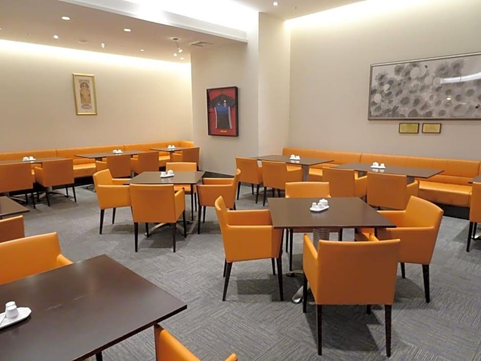 Food & Drinks 2, Hotel Toyota Castle, Toyota