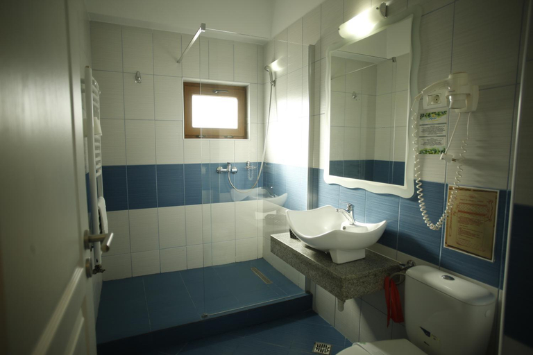 Bathroom 3, Hotel Agapi Mamaia, Constanta