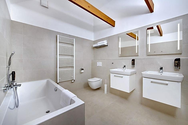 Bathroom 4, Euroagentur Downtown Suites, Praha 2