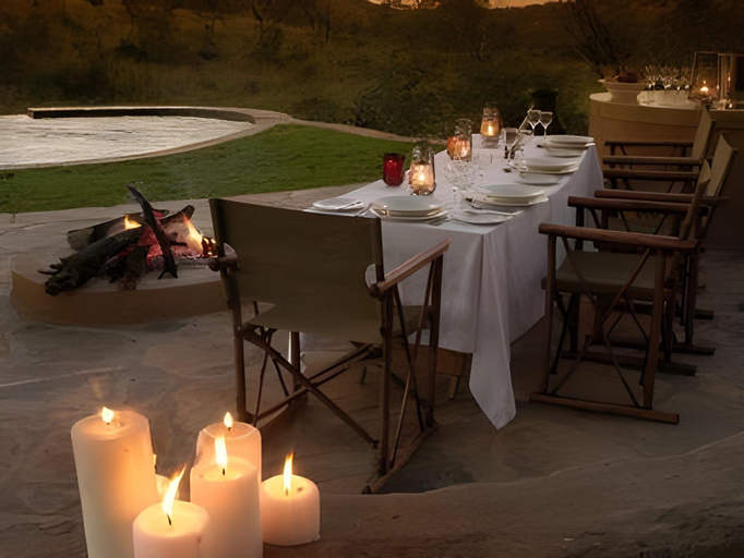 Food & Drinks 5, Tuningi Safari Lodge, Ngaka Modiri Molema