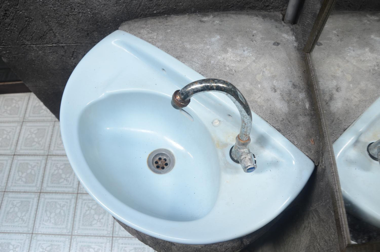 Bathroom 12
