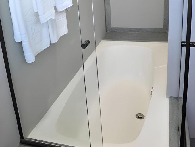 Bathroom 5, Crystal Plaza Hotel, Goiania