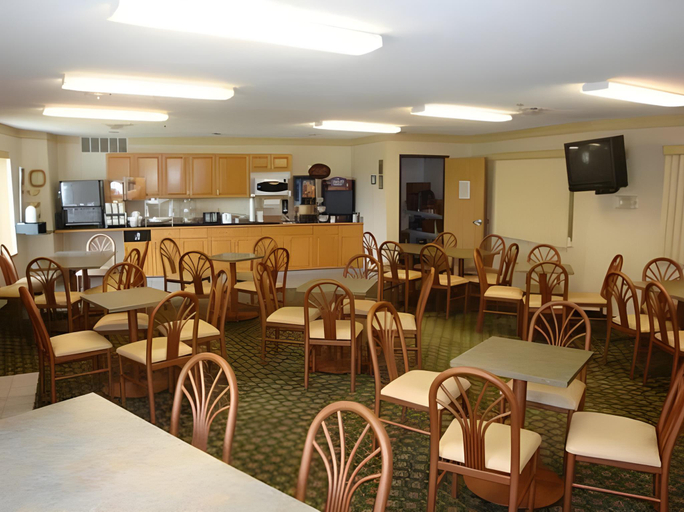 Food & Drinks 5, Syracuse Inn and Suites, Otoe