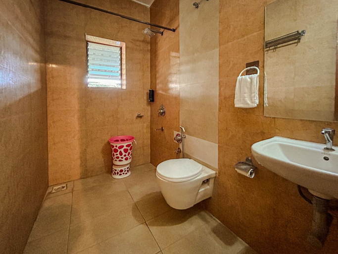 Bathroom, Jungle Boutique by sturmfrei Vagator, North Goa