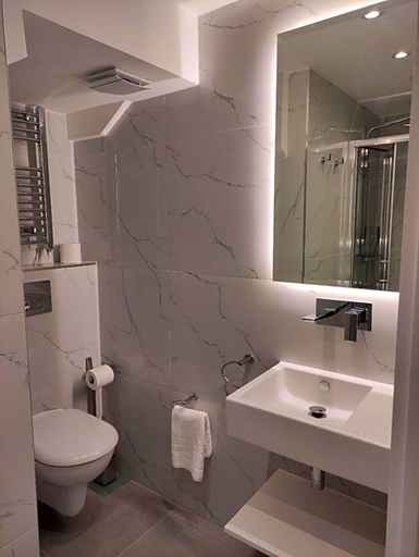 Bathroom 5, Nox Kensington, London