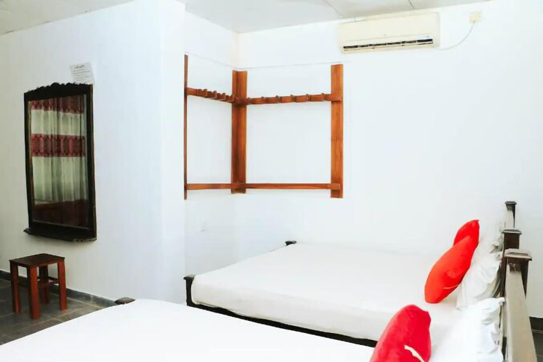 Bedroom 2, Hotel Millenium, N. Palatha East