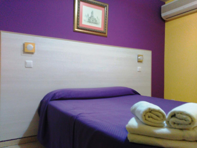 Others 5, Hostal DS, Madrid