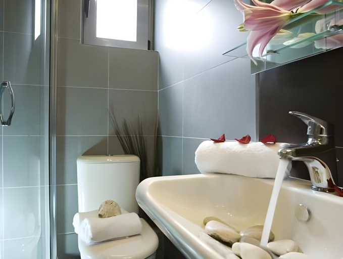 Bathroom 4, Thealos Village aparthotel Lefkada, Ionian Islands