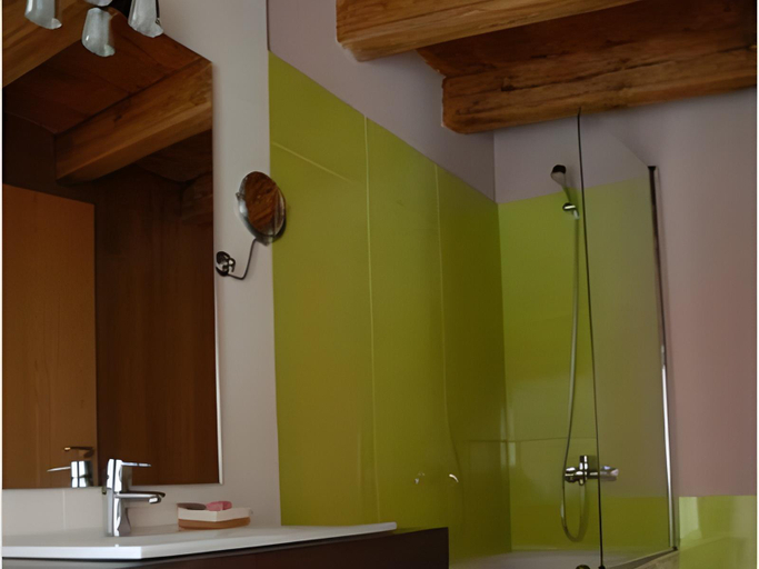 Bathroom 3, Masia d'en Valenti, Lleida
